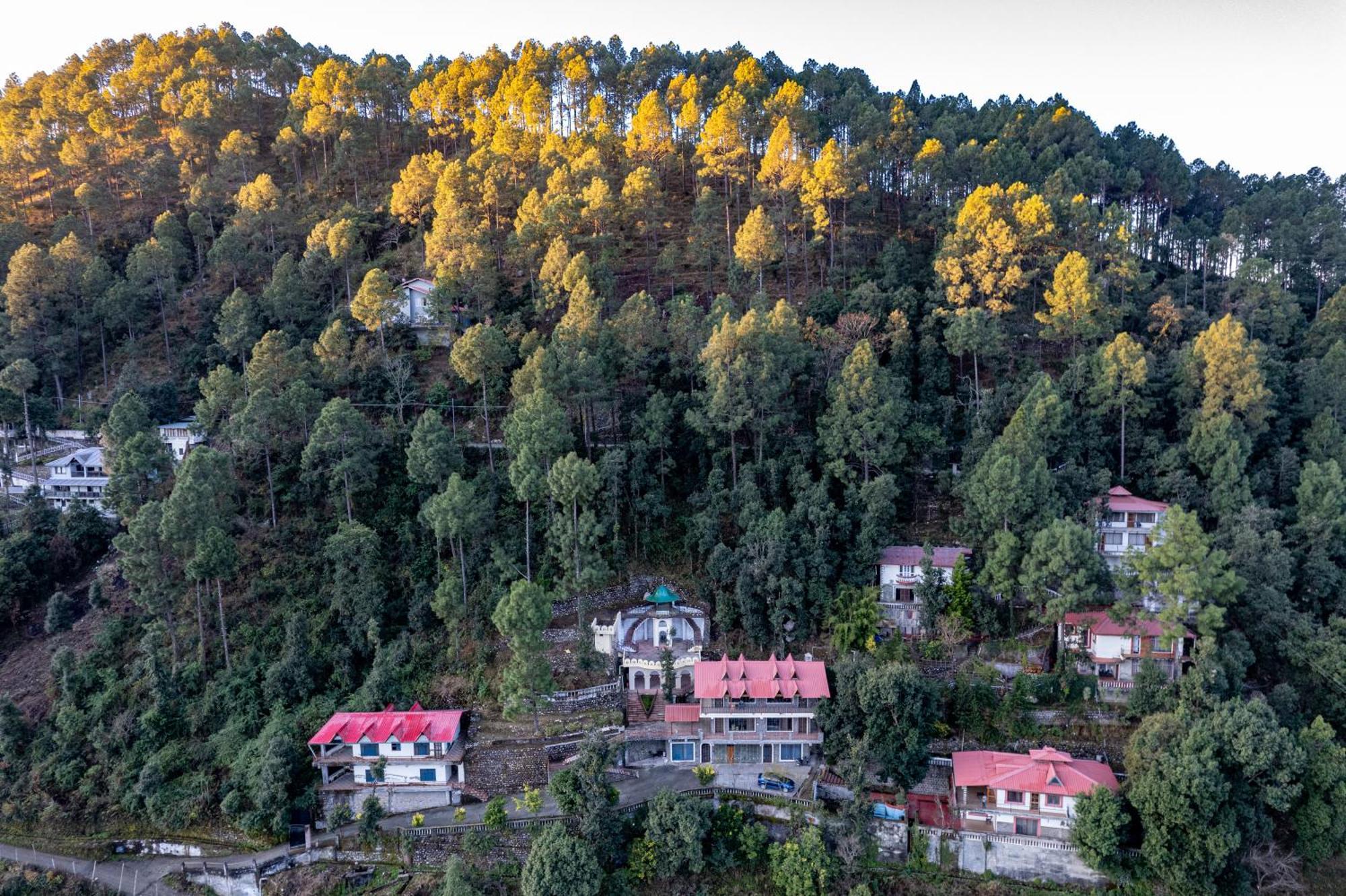 The Canadian Woods Resort Nainital Exterior foto